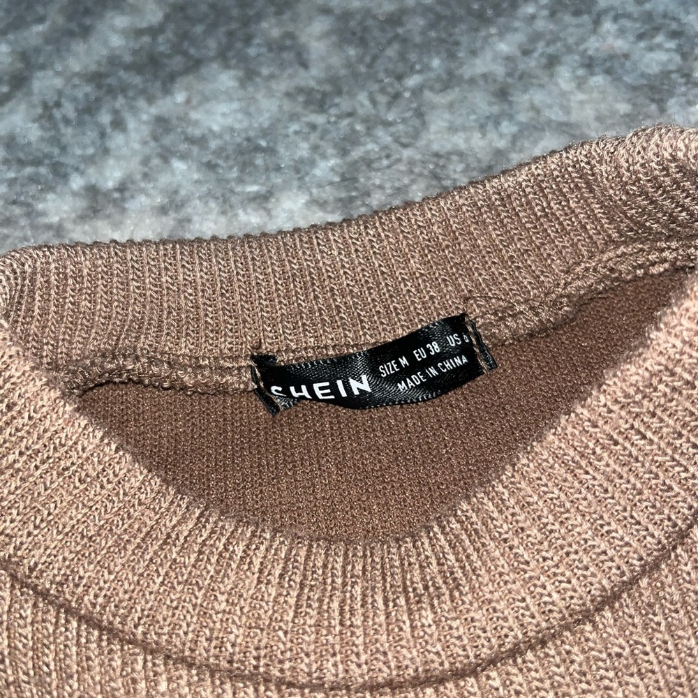 Cropped Sweater - Picture 3 of 4